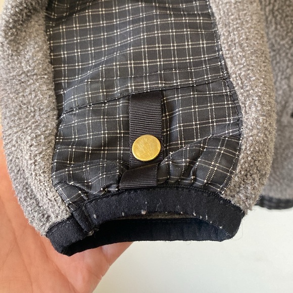 The North Face fleece hooded jacket size small (7/8) - Picture 3 of 8